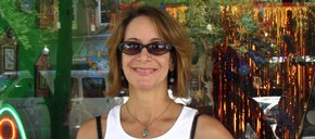 Photo of Patti Lupo