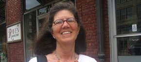 Photo of Linda McCoy