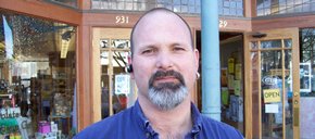 Photo of Nik Stewart
