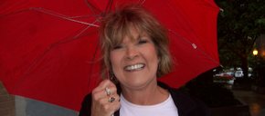Photo of Shelly Hampton