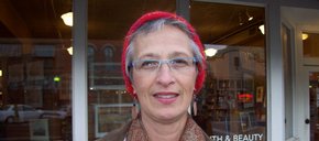 Photo of Eileen Larson