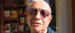 Photo of Lee Gerhard