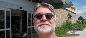 Photo of Barry Lee