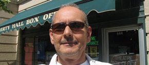 Photo of Luis Santamaria