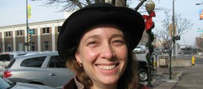 Photo of Julie Avard