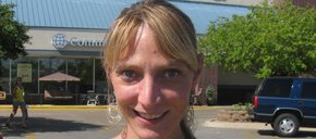 Photo of Stephanie Allen