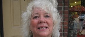 Photo of Lynn Dettling Holderle