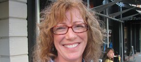 Photo of Kelly Smith