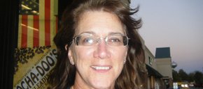 Photo of Lisa Clark