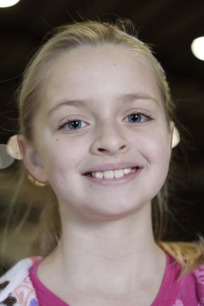 Photo of Allie Grammer