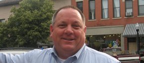 Photo of Mike Simmons
