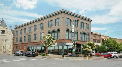 ten ten lofts lawrence ks
