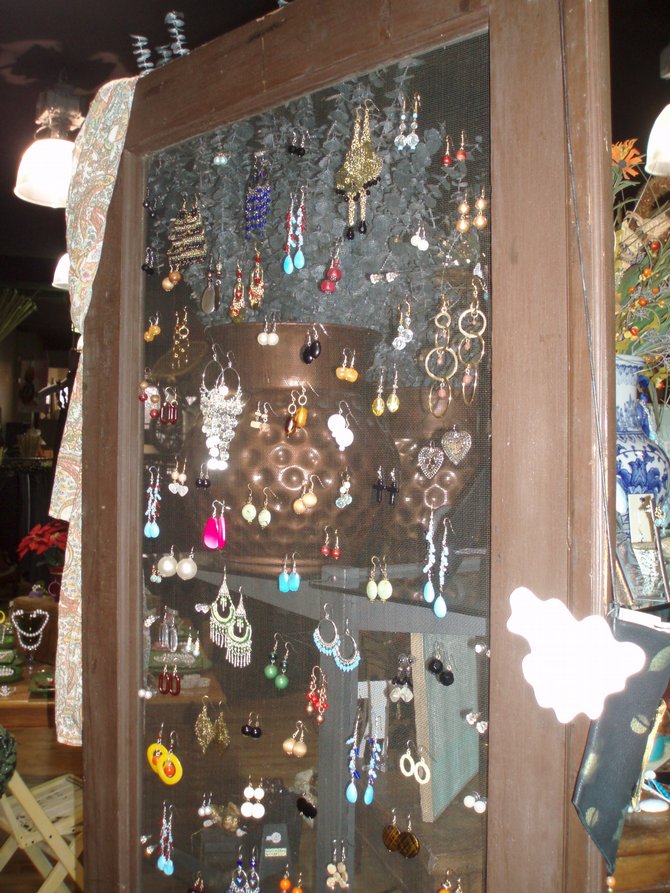 earrings