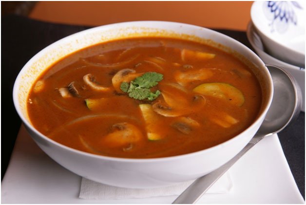 Thom Yum Soup (serves 2)