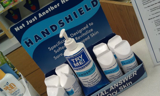 Handshield® Dry Skin solution