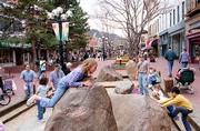 Boulder's Pearl Street Mall is the heart of downtown where arts,
entertainment, shopping and dinning converge. One five-block
stretch on the mall is closed to vehicles, creating a pedestrian
park full of benches, street performers, outside dinning and
seasonal arts and craft festivals.