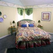 Redoing a bedroom can be very expensive, so why not do the work
yourself? Re-create your own room with a homemade upholstered
headboard.