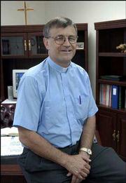 Rev. Gary Teske is the new pastor of Trinity Lutheran Church-ELCA.
Teske is back in the United States after spending nine years in
Papua New Guinea.