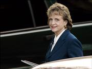 White House counsel Harriet Miers, shown Thursday walking into the White House, withdrew her nomination to be a Supreme Court justice in the face of stiff opposition and mounting criticism about her qualifications.