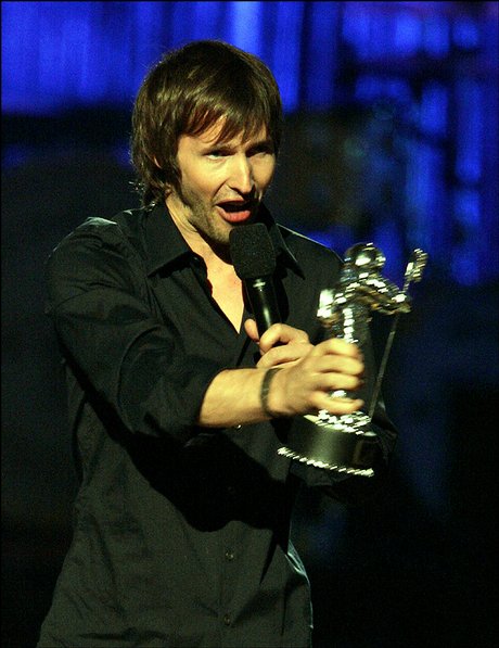 na_bw_MTV_VMA_James_Blunt_t460.jpg?92687