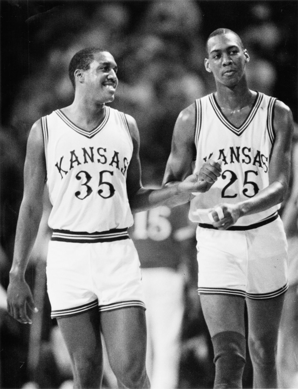 KU 2K Men�s Basketball Milestone