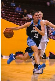 Brooke Jelniker, a senior from ThunderRidge High School in
Highlands Ranch, Colo., verbally committed to play for Bonnie
Henrickson and the Kansas women's basketball team.