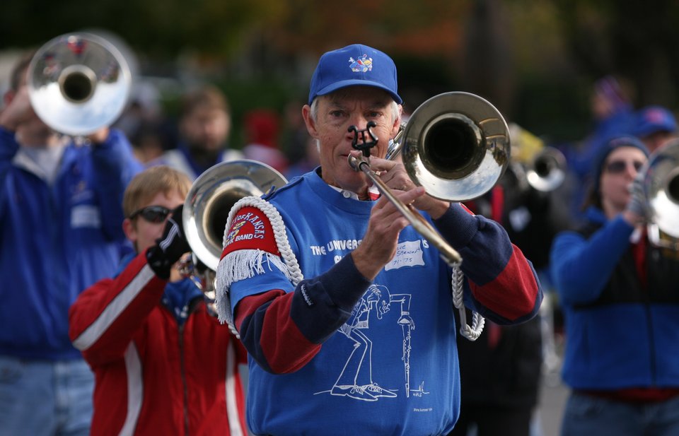 KU parade