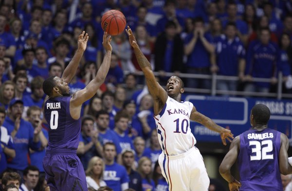 Jacob Pullen Dunking