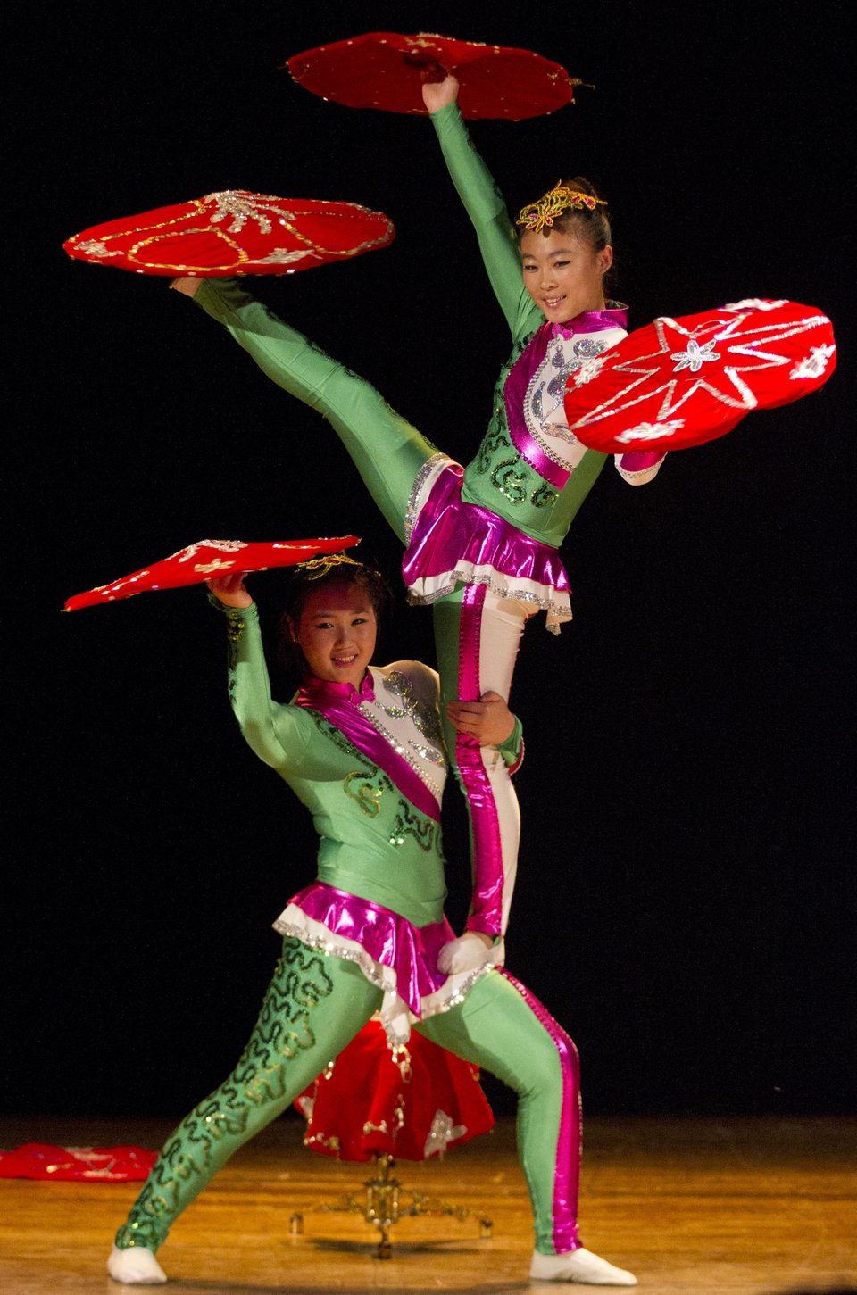 Fabulous Chinese Acrobats