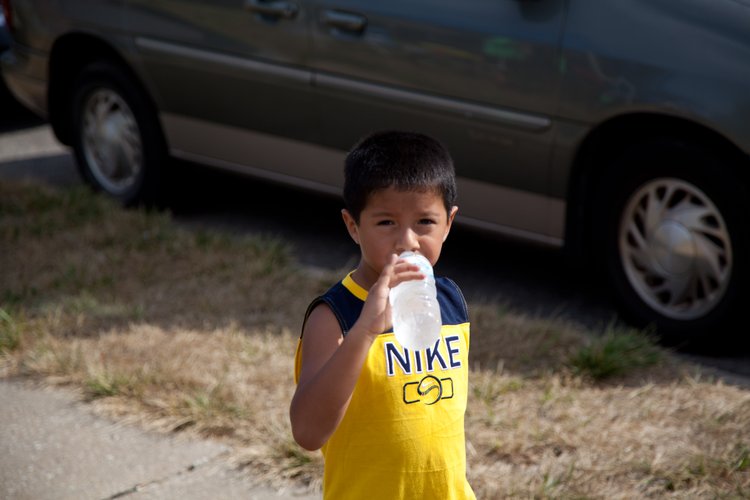 Walkers were given bottles of water as they finished the 1.5 mile ZOMBIE trail. This zombie walked the trail twice.
Participants were also given reusable shopping bags provided by Natural Grocers. These bags, or ZOMBIE kits, were filled with useful health and wellness information.