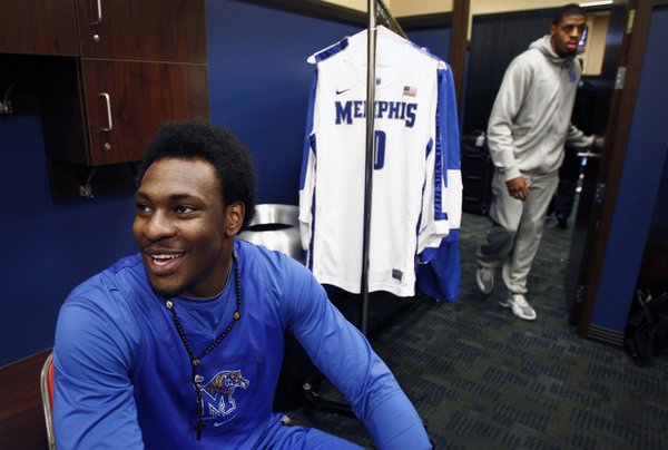 Former Memphis forward Tarik Black will be transferring to Kansas University, the school announced Monday.