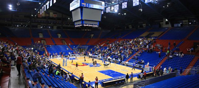 Kansas volleyball team sweeps Saint Louis at Allen Fieldhouse ...