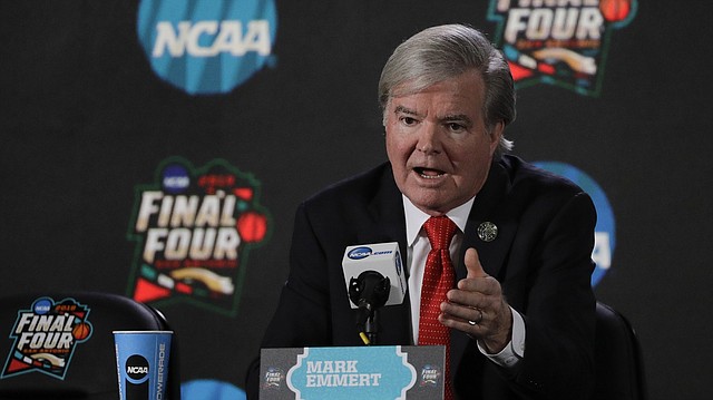 NCAA President Mark Emmert speaks during a news conference at the Final Four NCAA college basketball tournament, Thursday, March 29, 2018, in San Antonio. (AP Photo/David J. Phillip)