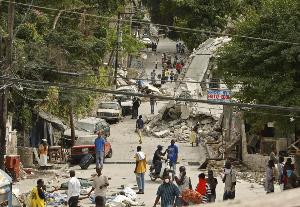 Earthquake strikes Haiti | Lawrence.com