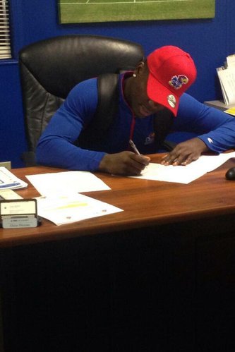 DB Matthew Boateng was the first new Jayhawk to sign his letter of intent this morning. 