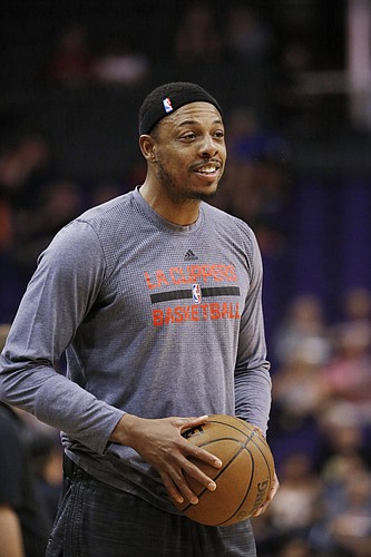 Los Angeles Clippers' Paul Pierce warms up prior to an NBA basketball game against the Phoenix Suns Wednesday, April 13, 2016, in Phoenix. (AP Photo/Ross D. Franklin)