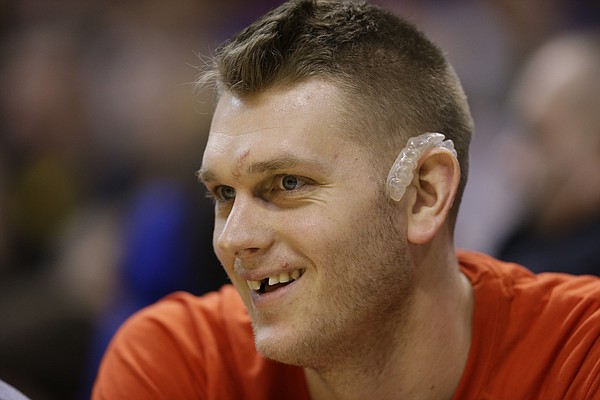 FILE — Los Angeles Clippers center Cole Aldrich (45) on the bench during the second half of an NBA basketball game against the Indiana Pacers in Indianapolis, Tuesday, Jan. 26, 2016. The former Kansas big man was introduced Thursday as a new member of his hometown Minnesota Timberwolves. (AP Photo/Michael Conroy)
