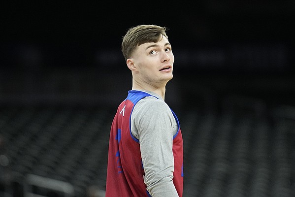 Kansas guard Christian Braun (2) warms up during practice for the men's Final Four NCAA college basketball tournament, Friday, April 1, 2022, in New Orleans. (AP Photo/Brynn Anderson)


